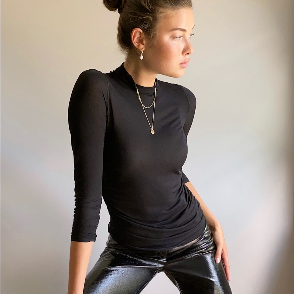 Aritzia Maui Turtleneck Black - NWT